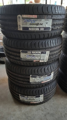 ขายยางใหม่ค้างปี 205/40/17 NEXEN N8000 ปี 15 เส้นล่ะ 1500