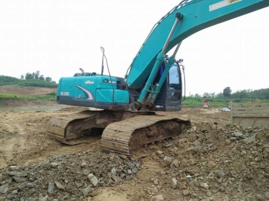 ขาย 2,250,000 KOBELCO sk 200-8 super X 6,300 ชม.เอกสารแจ้งจำหน่าย รถสวยพร้อมใช้ รถอยู่ จ.สุโขทัย  090-772-3710 090-772-3708