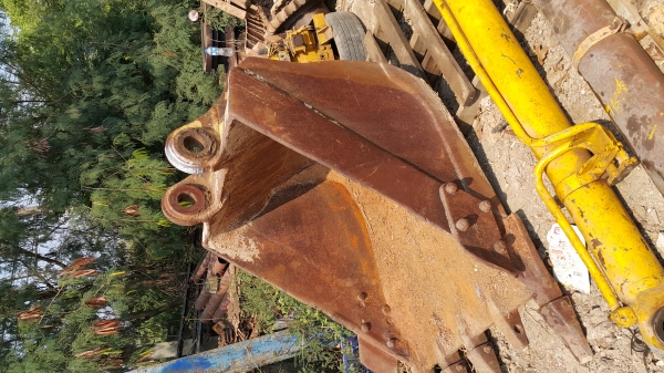 ขายกระบอก KOMATSU PC200-6