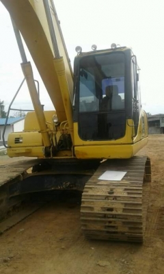 KOMATSU PC200-7