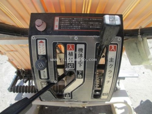 ราคาพิเศษ9,000 บาท!!! รถปลูกข้าวดำนาเดินตาม  KUBOTA  รุ่น NS250-DS  รหัสสินค้า 80903873 ติดต่อ 081-8283376  www.nihonmono.com