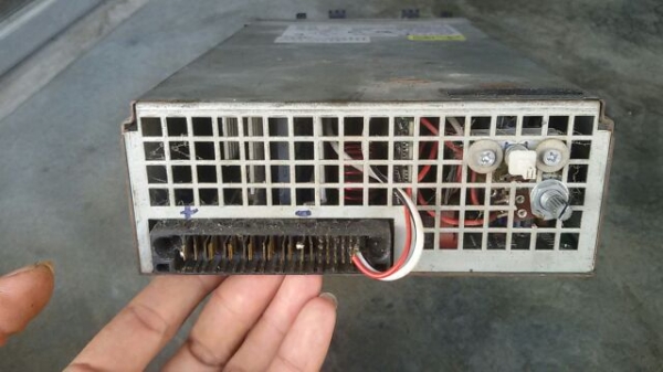 หม้อชาร์จแบตตัวเล็ก กับ สวิชชิ่งเสียครับ