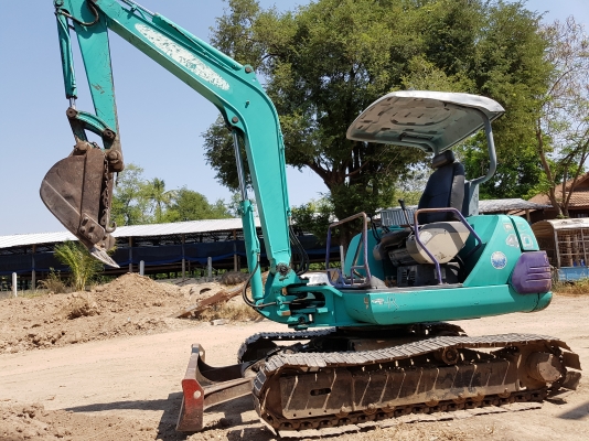 ขายบุ้งกี๋