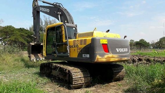ขายรถแบคโค VOLVO EC210-B ใช้งาน3พันชั่วโอง เอกสารเล่มทะเบียน ราคา1,600,000 สนใจโทร 090-8588220คุณนะ 093-3258446คุณบิว หรือเข้าดูสินค้าอื่นๆได้ที่ www.narong2truck.com หรือ www.truck.in.th/498 หรือเพจFacebook ณรงค์ ซื้อขายรถมือสอง (เว็บไซต์ส่วนตัว) หรือFac