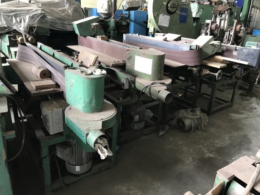 ขายเครื่องขัดไม้ขัดข้าง4ตัวเครื่องอัดลูกฟู่ไม้3หัวตู้อบไม้อีกตัว3รายการถูกๆครับ