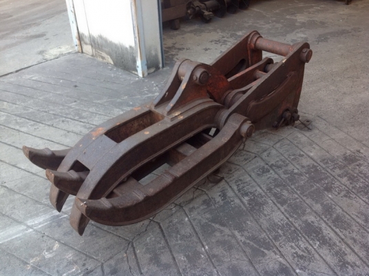 ขาย ตัวคีบไม้ติดแบคโฮ PC60 - PC100