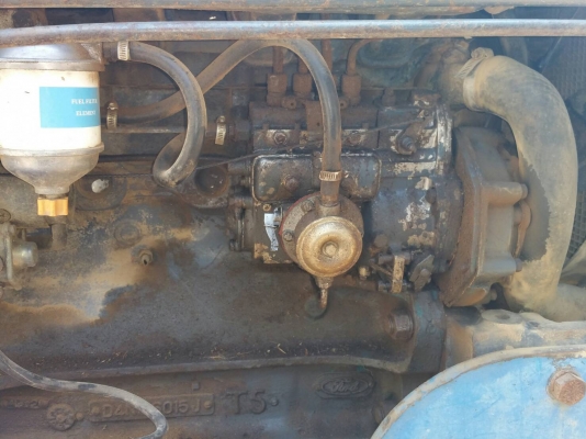 ขายครับ ford 6600 T5 ใบดัน ผานหลัง เครื้อง เกียร์ดี เอกสารพร้อมครับ