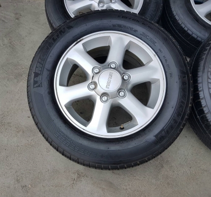 ขายล้อISUZU ขอบ16 ยางปี 14  4 ล้อ