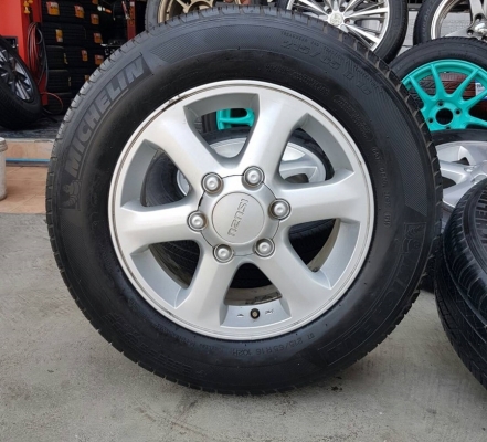 ขายล้อISUZU ขอบ16 ยางปี 14  4 ล้อ