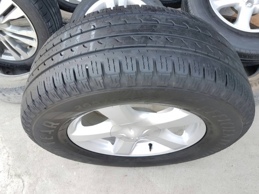 ขายล้อISUZU V Cross17 ยาง265/65/17 ปี 16 4 ล้อ