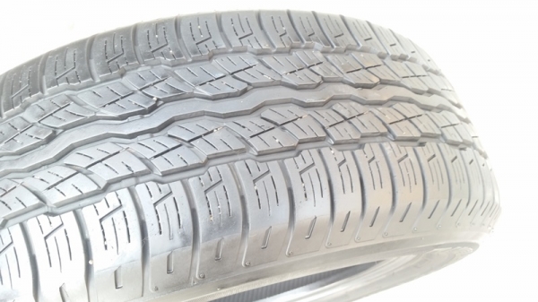 ขายยาง235/55/18 ปี 15/2เส้นปี14/2เส้น BRIDGESTONE HT687 4 เส้น