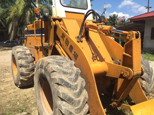 ขายรถตักล้อยาง KOMATSU 510 กรองคู่ สภาพสวย พร้อมใช้งาน สนใจโทร 081-970-1072