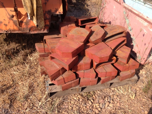 ตุ่มเหล็ก เปลือกหนาม รถบดถนน 10-20ตัน ของใหม่