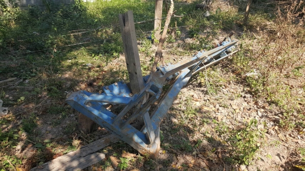 ขาย รถไถ 2 เพลา FORD 7610 เครื่องเสื้อลายเทอร์โบ คานหน้า FORD เครื่องแน่น เกียร์ดี เล่มทะเบียนครบ อุปกรณ์ 4 ชิ้น