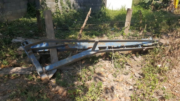 ขาย รถไถ 2 เพลา FORD 7610 เครื่องเสื้อลายเทอร์โบ คานหน้า FORD เครื่องแน่น เกียร์ดี เล่มทะเบียนครบ อุปกรณ์ 4 ชิ้น