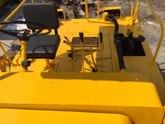 ขายด่วนรถบดล้อยาง9ล้อWATANABE WP902 พร้อมใช้งาน