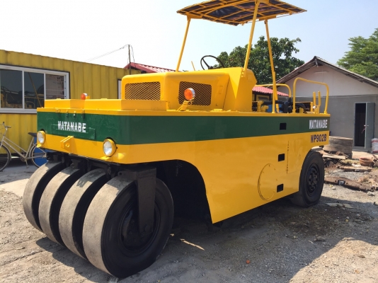 ขายด่วนรถบดล้อยาง9ล้อWATANABE WP902 พร้อมใช้งาน