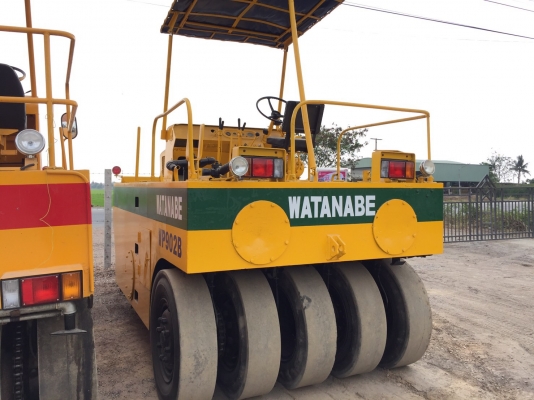 ขายด่วนรถบดล้อยาง9ล้อWATANABE WP902 พร้อมใช้งาน