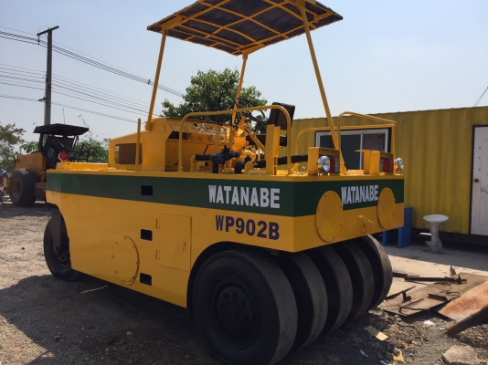 ขายด่วนรถบดล้อยาง9ล้อWATANABE WP902 พร้อมใช้งาน