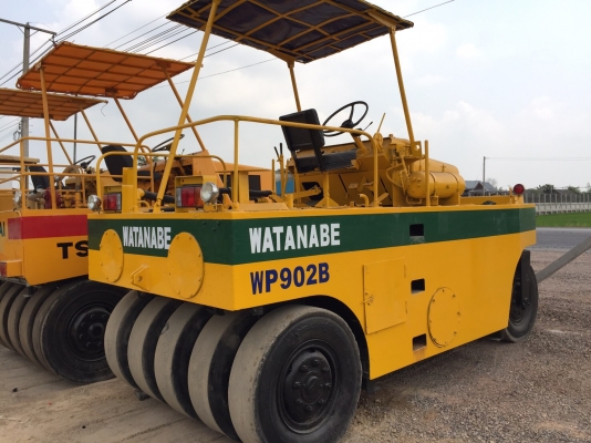 ขายด่วนรถบดล้อยาง9ล้อWATANABE WP902 พร้อมใช้งาน