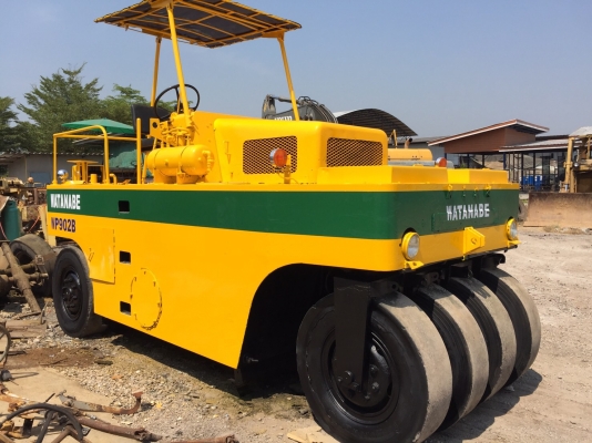 ขายด่วนรถบดล้อยาง9ล้อWATANABE WP902 พร้อมใช้งาน