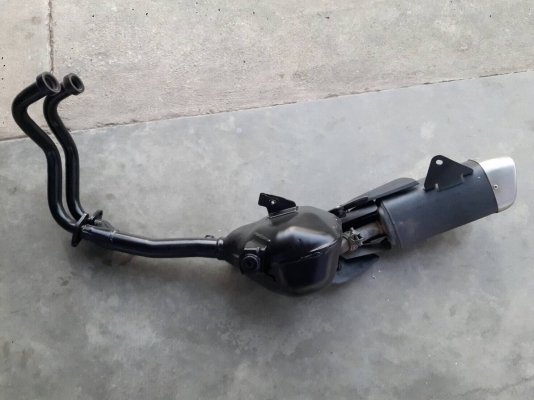 ขายท่อเดิม YAMAHA R3 &quot;FULL&quot; แท้ ราคา 2,500 บาท