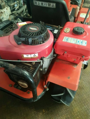 รถตัดหญ้านั่งขับเก่าญี่ปุ่นสภาพสวย 16 HP