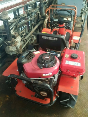 รถตัดหญ้านั่งขับเก่าญี่ปุ่นสภาพสวย 16 HP