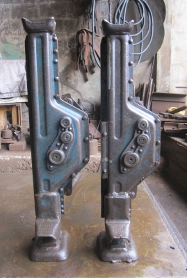 แม่แรงยกข้างแบบมือหมุนขนาด10ตัน