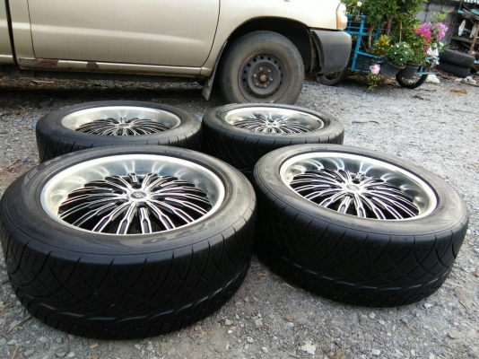 ขายแม็ก6รูขอบ20 พร้อมยางNITTO 265/50R20 MADE IN JAPAN ปี12 ดอกยางหนาเต็ม สวยๆ จำนวน 1 ชุด