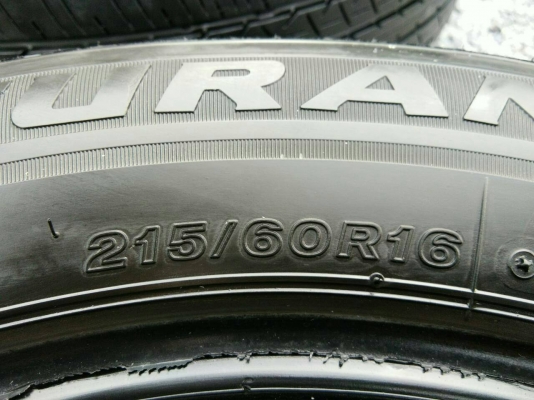 ขายยาง บริดสโตน 215/60R16 ยางสัปดาห์ที่44ปี15 ดอกยางหนาเต็มไม่แตกลายไม่ร้าวไม่ปะ จำนวน 1 ชุด