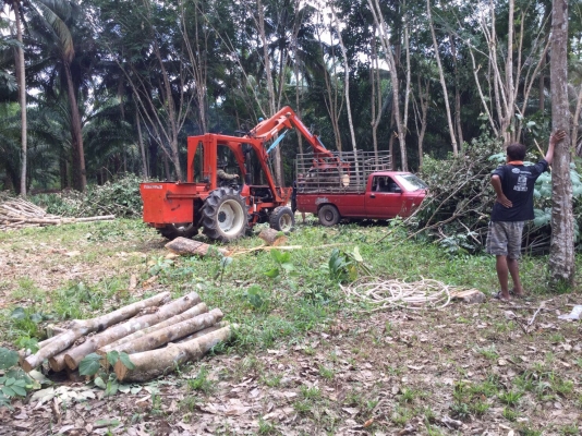 ขายด่วน คูโบต้า50 2เพลา เก่านอก ครีบไม้ คีบอ้อย  ขายด่วนเพียง 240000