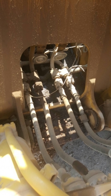 ขาย 1,550,000 KOMATSU pc 200-7 ทำง านน้อย 8,000 ชม.ไฟฟ้าครบ เครื่องดี ปั้มแรง เอวแน่น ช่วงล่างเต็ม อินวอยท์(รถอยู่ สุโขทัย) 090-772-3710 090-772-3708