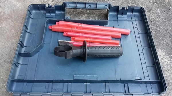 สว่านโรตารี่ 3 ระบบ อุปกรณ์ครบกล่อง ราคาเบา ๆ ซื้อติดบ้านไว้เลยไม่ต้องง้อช่าง สว่านโรตารี่ 3 ระบบ อุปกรณ์ครบกล่อง ราคาเบา ๆ ซื้อติดบ้านไว้เลยไม่ต้องง้อช่าง