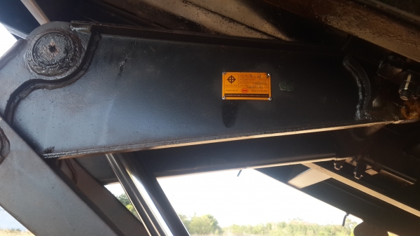 ขายถูกกระบะ ดั้มพ์สามมิตรแท้ แท้ยาว 4.05 M กว้าง 2.25 M คัชซี 82-85 สภาพสวย อุปรกรณ์ครบ ทุกชิ้น ตั้งได้เลยรถ ทุก ยี่ห้อ โทร 081-1841924