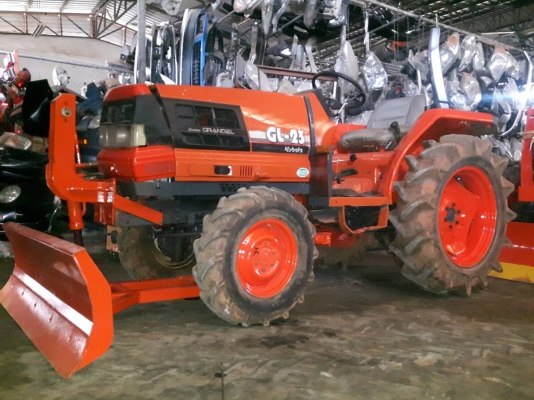 ขาย  คูโบต้า  gl23  4X4 มีด้นหน้า ผานตัดหญ้า  1.20