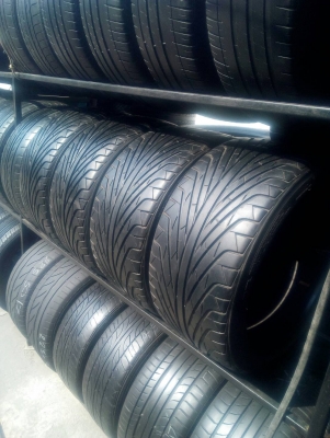 235/40R18 คู่หน้า ปี16 และ 265/35R18  คู่หลัง ปี14 ชุด 4 เส้น tel.081-427-3941