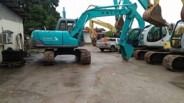 ขายค่ะ..KOBELCO SK100-3  มาร์คไฟว์  ซุปเปอร์  มีลายแย๊ก  เก่าญี่ปุ่นแท้  สภาพสวยพร้อมใช้  เอกสารอินวอยครบ  ลองระบบกันได้ทุกวัน  โทร  089-3818694  ดวงนภา