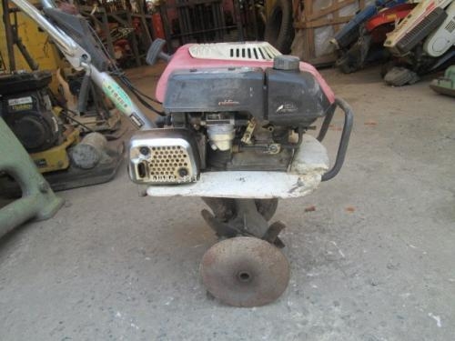 ขาย!! เครื่องพรวนดิน  HONDA รุ่น F200 รหัสสินค้า 80903832 ติดต่อ 081-8283376  www.nihonmono.com