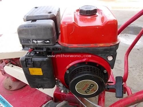 ราคาพิเศษ18,000 บาท!! รถตัดหญ้าแบบเดินตาม ARIMITSU AC-6A รหัสสินค้า : 80803139 www.nihonmono.com ราคาพิเศษ18,000 บาท!! รถตัดหญ้าแบบเดินตาม ARIMITSU AC-6A รหัสสินค้า : 80803139 www.nihonmono.com