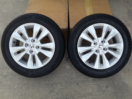 ล้อHONDA CITY 15 ยางปี13  4 ล้อ
