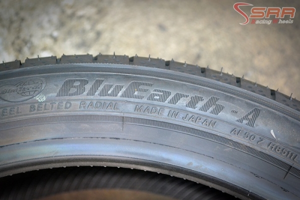 YOKOHAMA AE50 275/30R19 เส้นละ 9,800 บาท