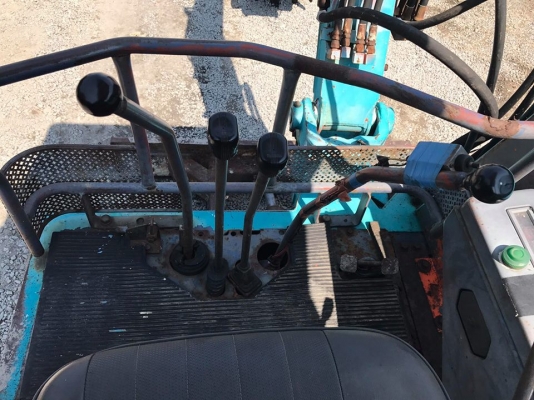 ขายรถแม็คโคร KUBOTA KH-026 นำเข้าจากญี่ปุ่นแท้ๆ 100\% ไม่เคยผ่านการใช้งานในไทย สภาพพร้อมใช้ สนใจติดต่อ 081-9485494