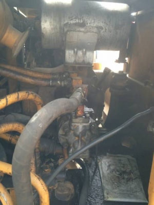 KOMATSU PC60-2
