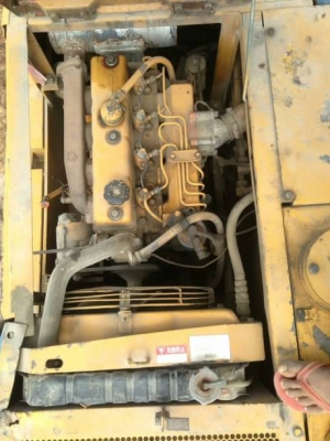 KOMATSU PC60-2