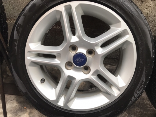 ล้อแม็ก ford fiesta ตัวท๊อป ขอบ 16 พร้อมยาง 195-50-16 ปี 15 ล้อแม็ก ford fiesta ตัวท๊อป ขอบ 16 พร้อมยาง 195-50-16 ปี 15