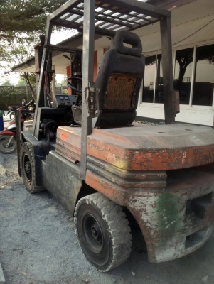 ขายโฟล์คลิฟท์ ขนาด 3 ตัน ดีเซล