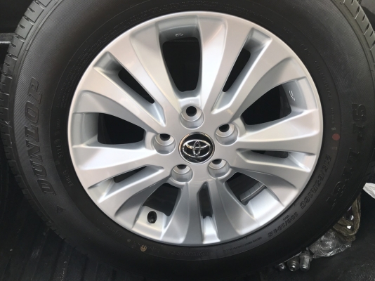 ล้อพร้อมยางป้ายแดง โตโยต้า รีโว่ ขอบ 16 รถพึ่งออกสดๆปี17 ล้อพร้อมยางป้ายแดง โตโยต้า รีโว่ ขอบ 16 รถพึ่งออกสดๆปี17