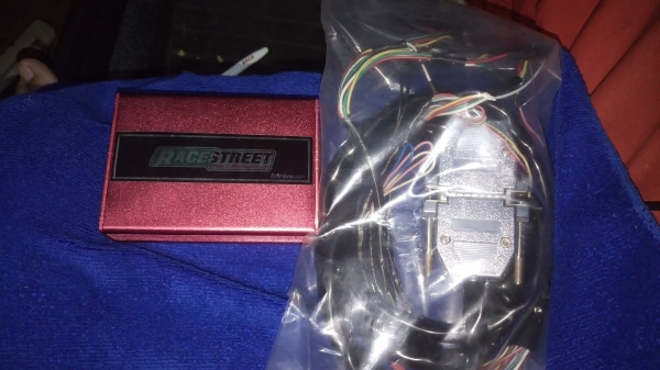 ขายกล่องแต่ง  RACESTREET ldrive กล่องสีแดง