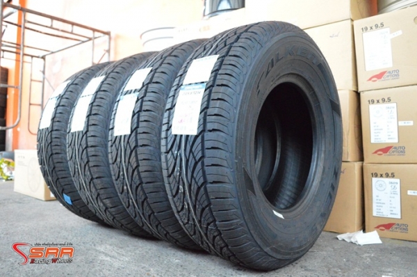 FALKEN TZ04 255/70R15 ปี17 เส้นละ 3,500 บาท